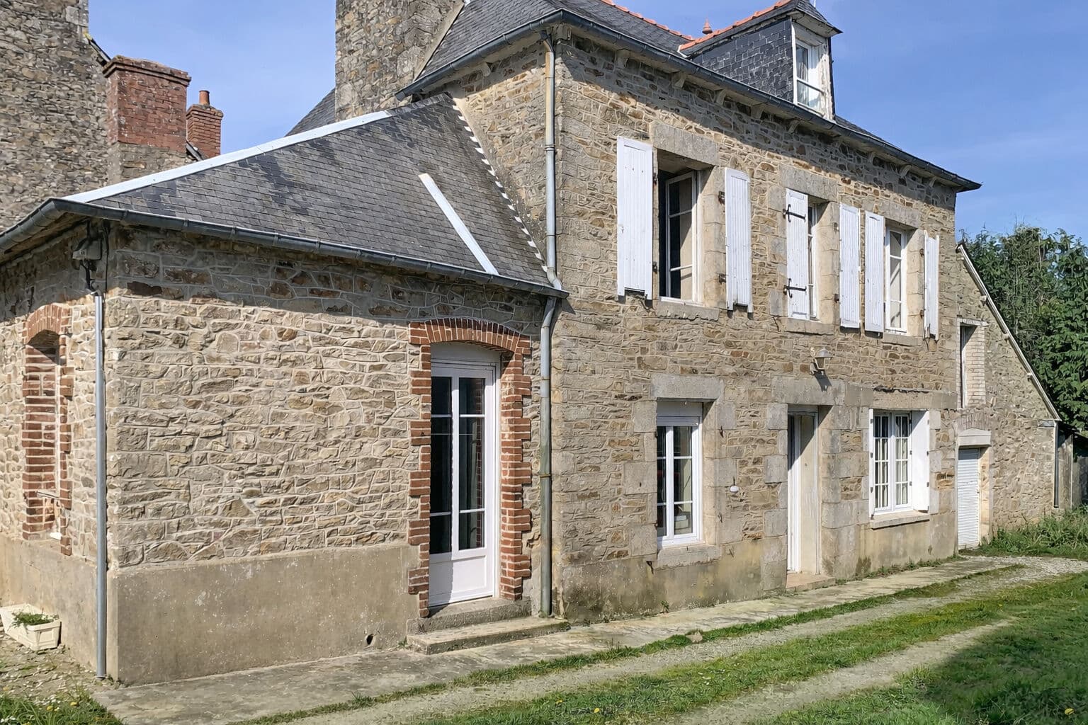 Maison à rénover à Plemet 118m²