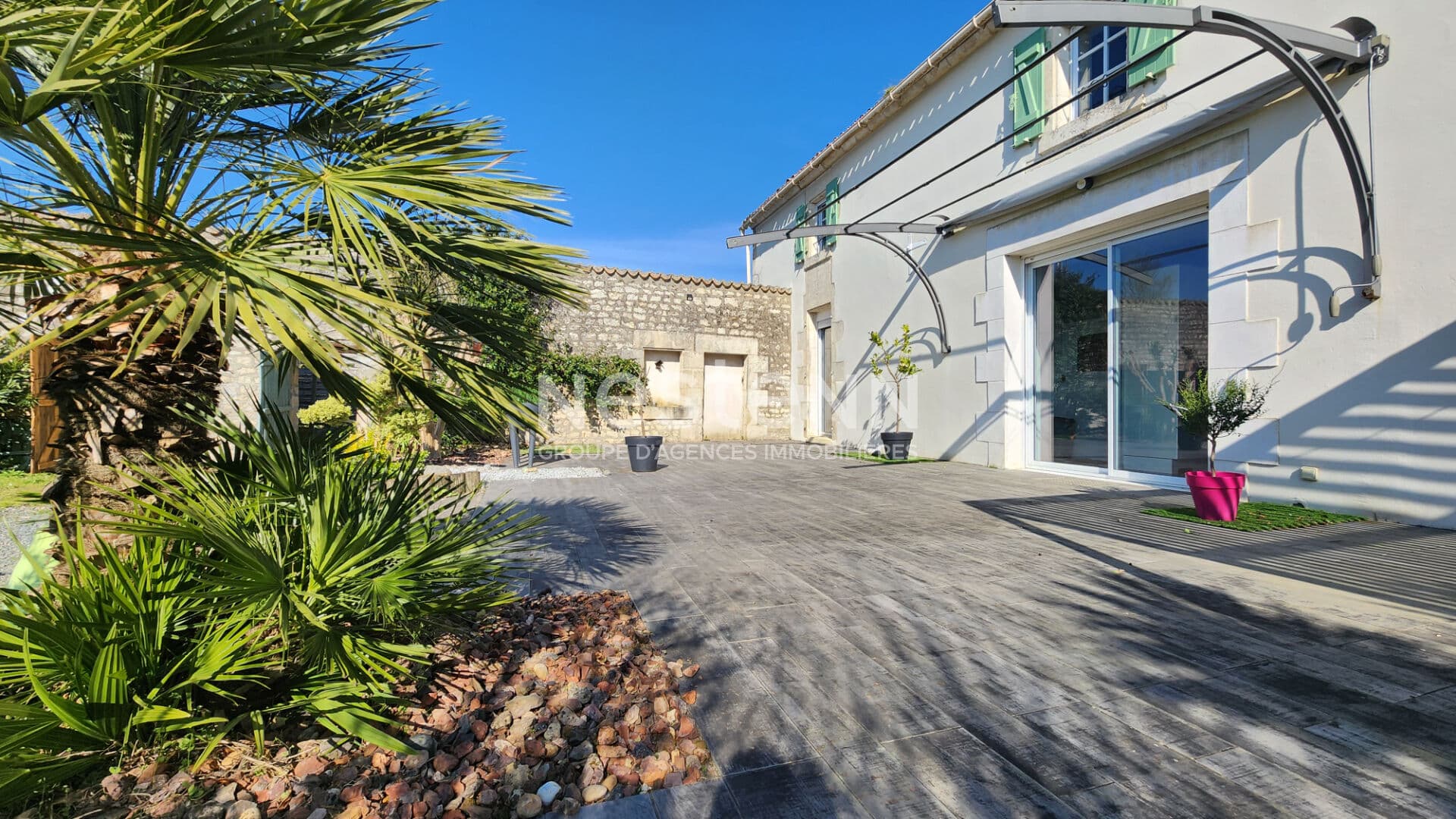 Maison à vendre à Saint Pierre Le Vieux 166m²
