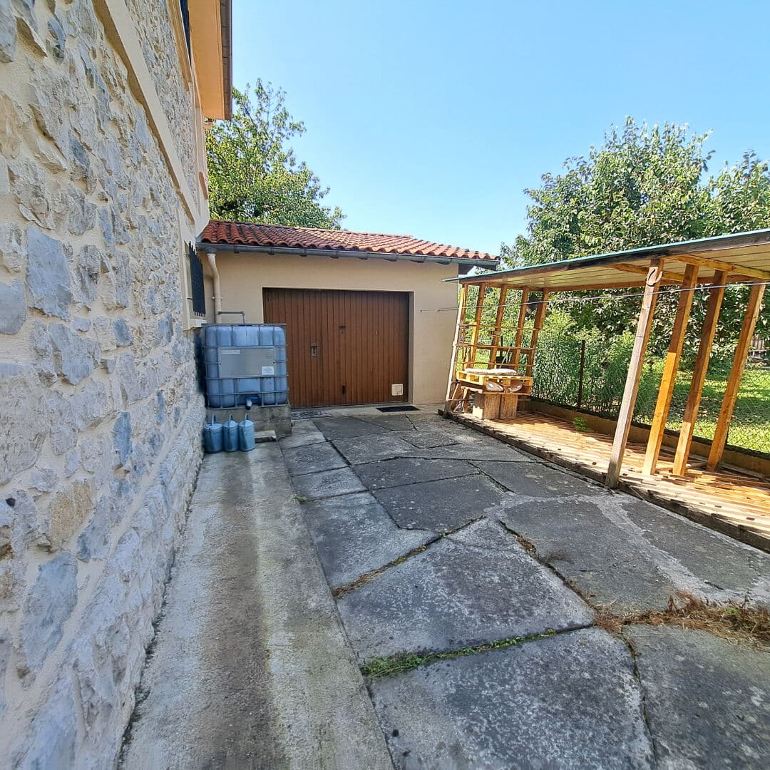 Image 12