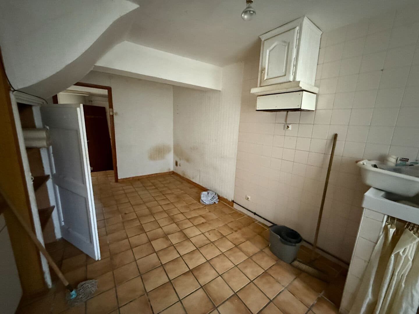 Maison à rénover à Pezens 51m²